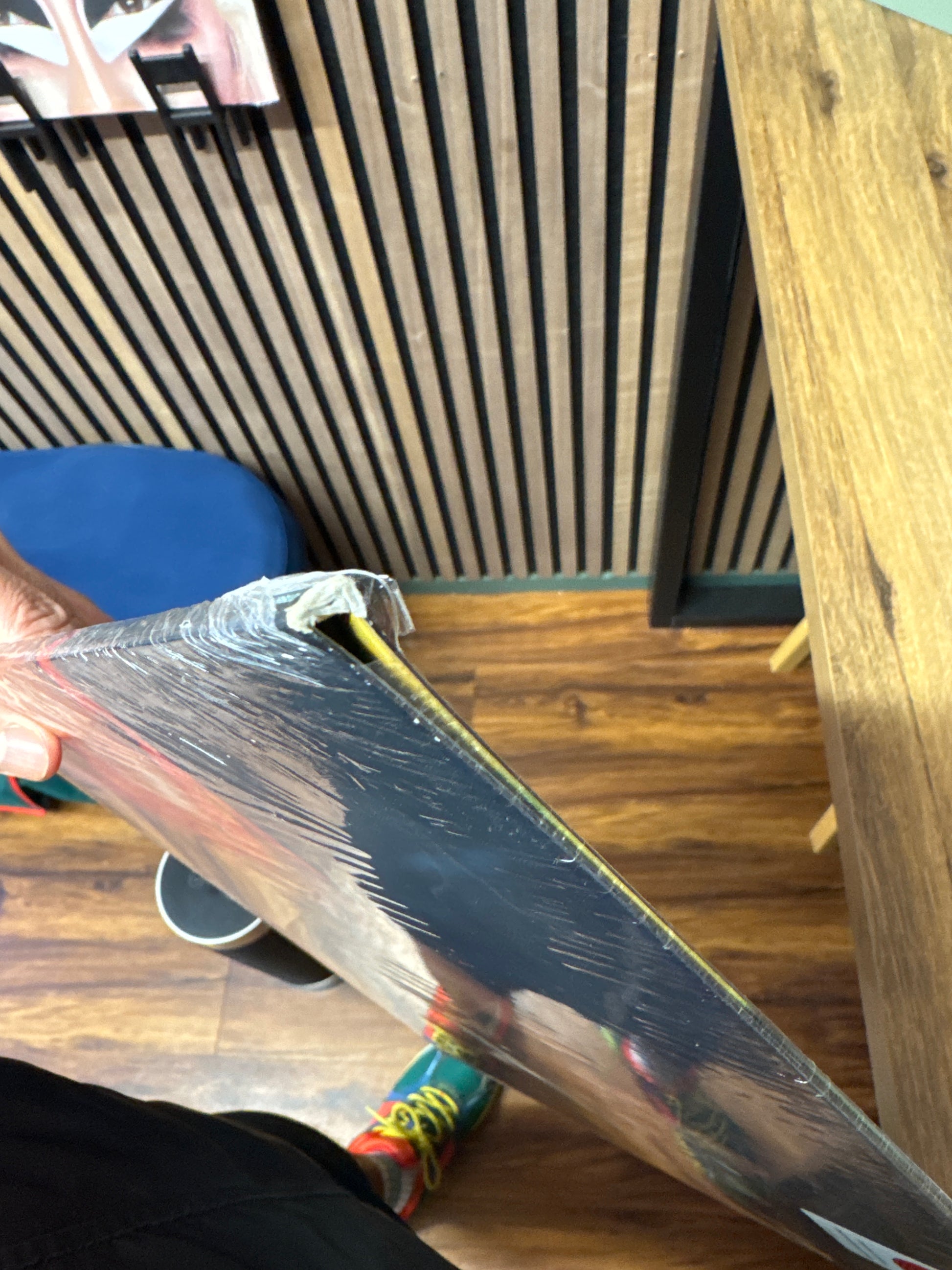 Olivia Newton John - Physical(b stock corner damage)