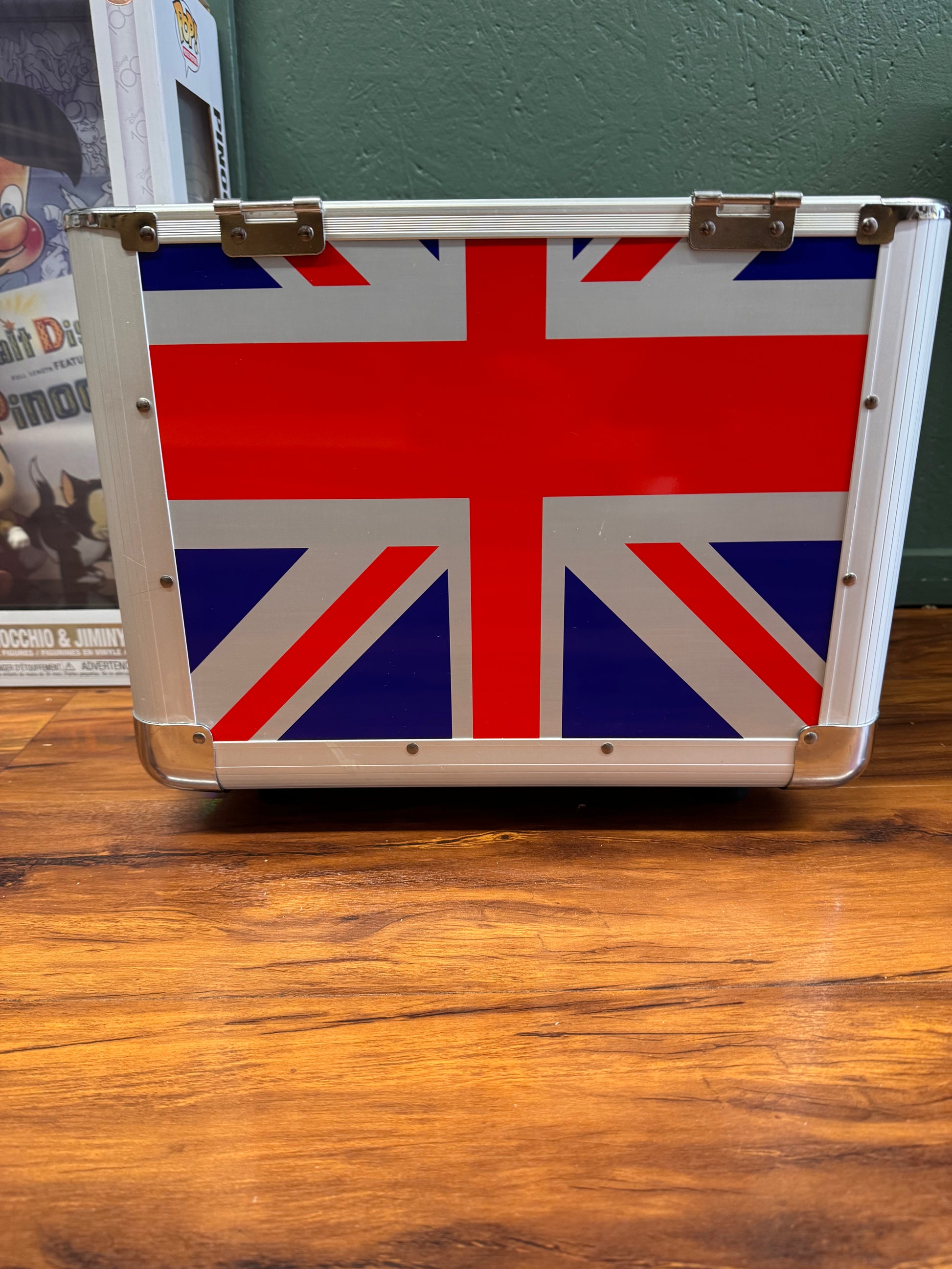 Union Jack Singles £2 vinyls