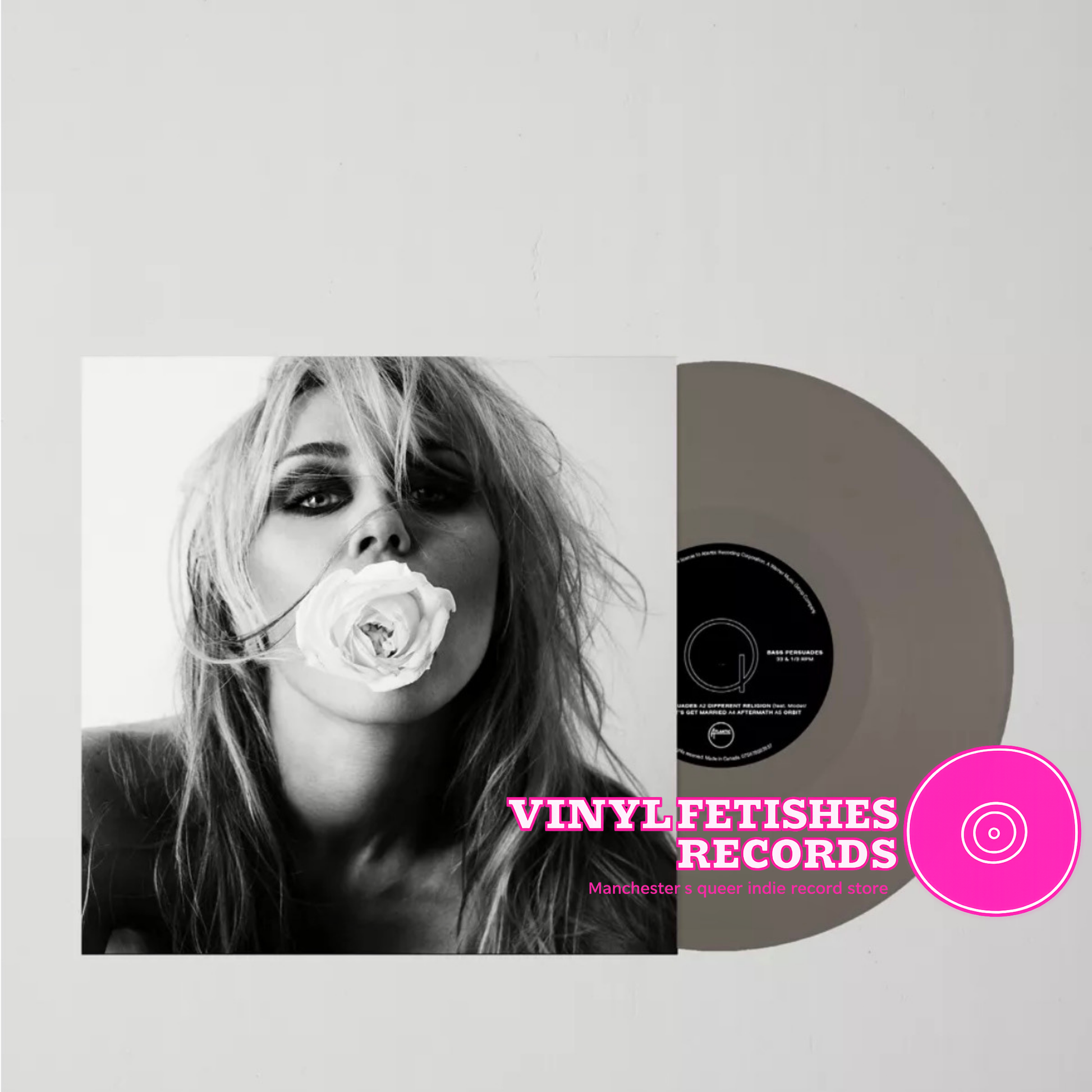 Miley Cyrus - Bass Persuades (UO Exclusive)